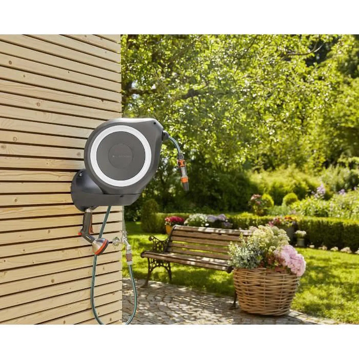 GARDENA Dévidoir automatique mural RollUp M liseret blanc – Longueur 20m – Ø11mm – Kit complet – Garantie 5 ans (18612-20) – Image 3