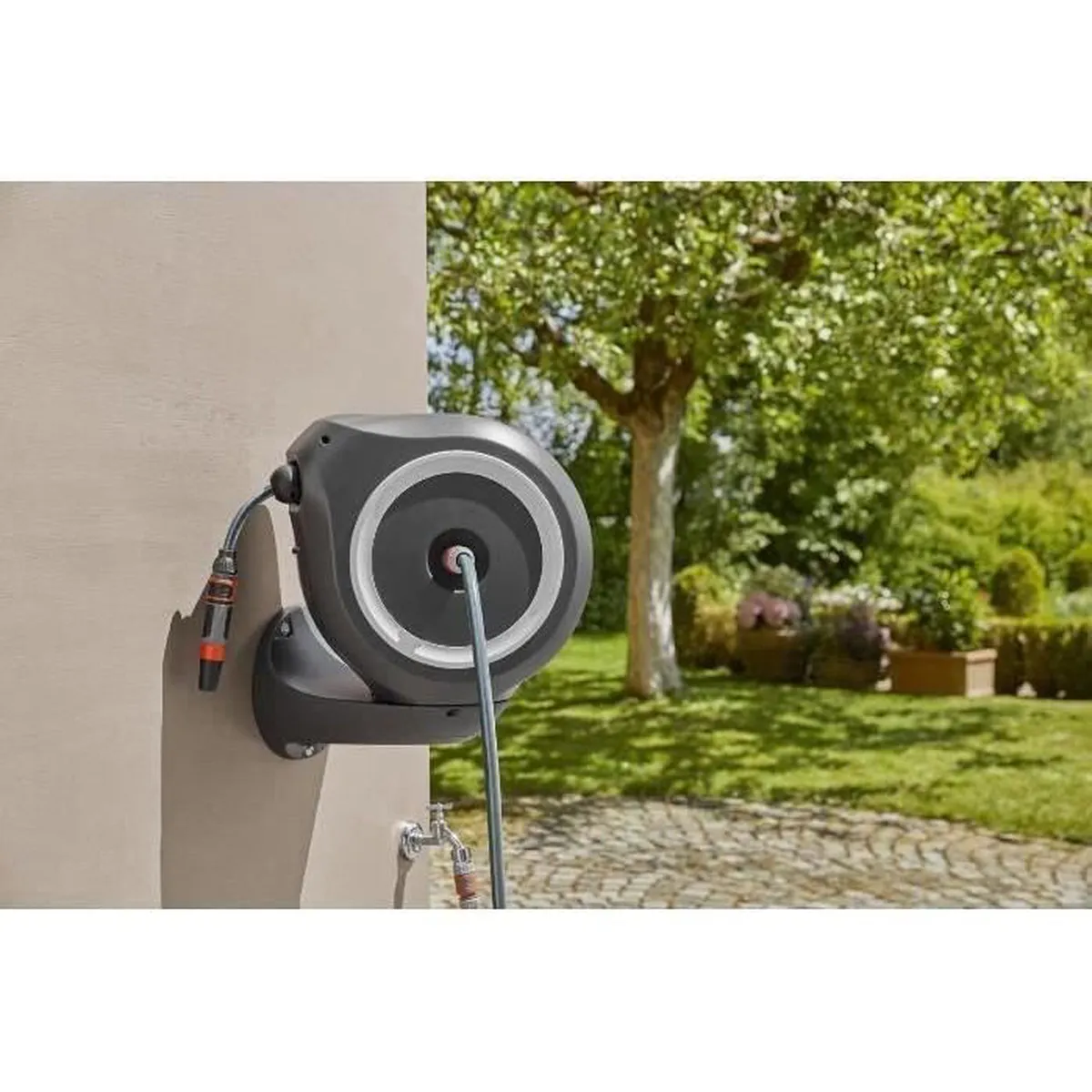 GARDENA Dévidoir automatique mural RollUp M liseret blanc – Longueur 20m – Ø11mm – Kit complet – Garantie 5 ans (18612-20) – Image 4