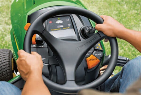 Tondeuse autoportée John Deere – X590 – Image 3